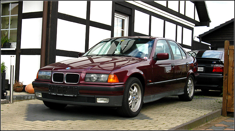 320i1g88